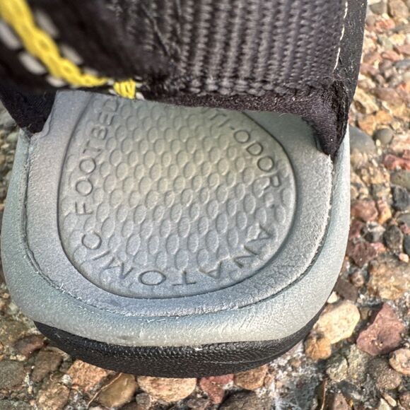 Men’s Keen Black And Yellow Slip-on Waterproof Active Footwear. Size 9